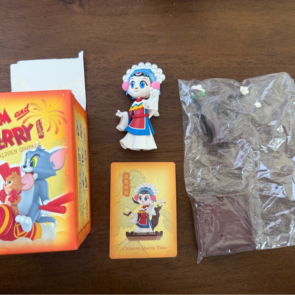 Tom and Jerry Forbidden Compass Figure